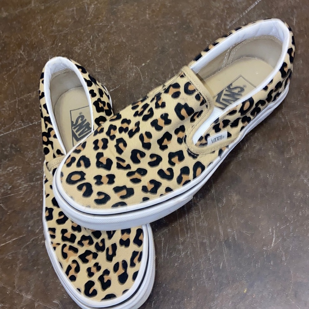 Cheeta vans